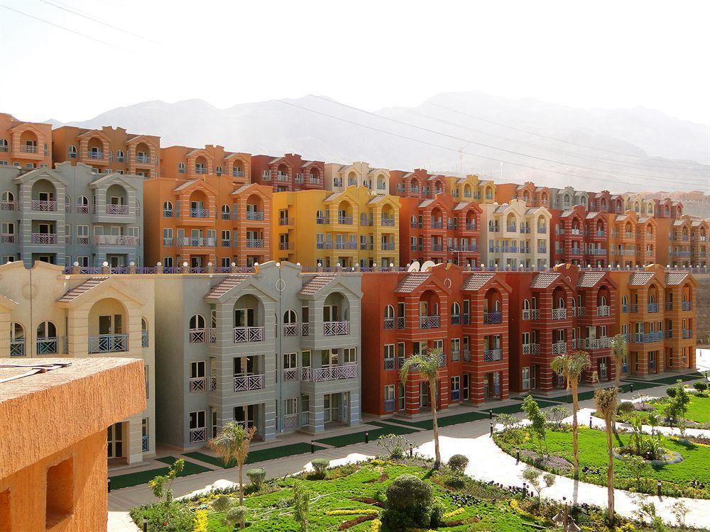 Porto Sokhna Pyramids Apartments Powered By Amer-Group Family Only Айн-Сохна Экстерьер фото