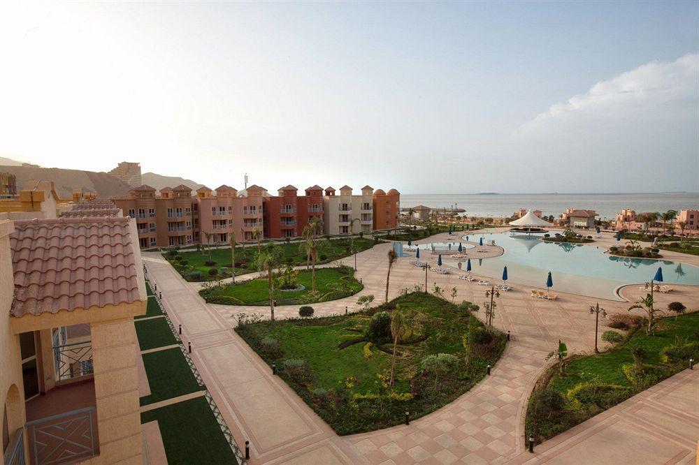 Porto Sokhna Pyramids Apartments Powered By Amer-Group Family Only Айн-Сохна Экстерьер фото