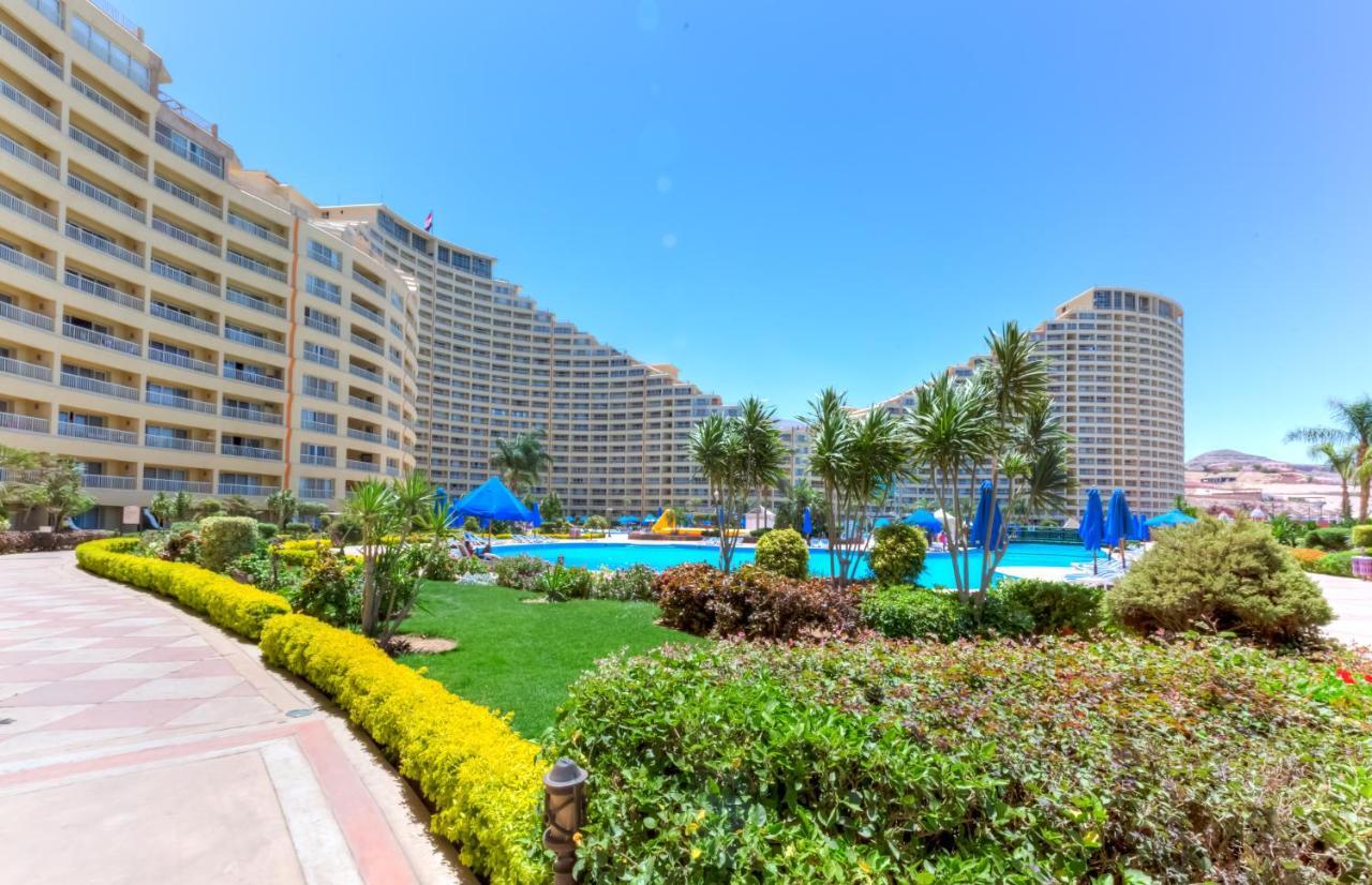 Porto Sokhna Pyramids Apartments Powered By Amer-Group Family Only Айн-Сохна Экстерьер фото